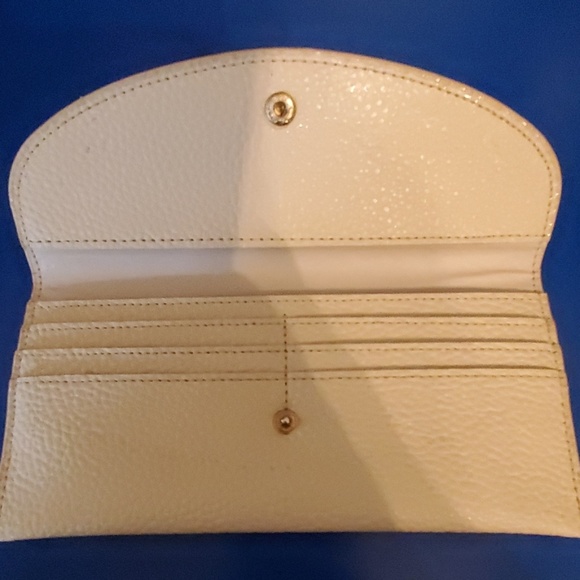 Small Wallet - Picture 2 of 3